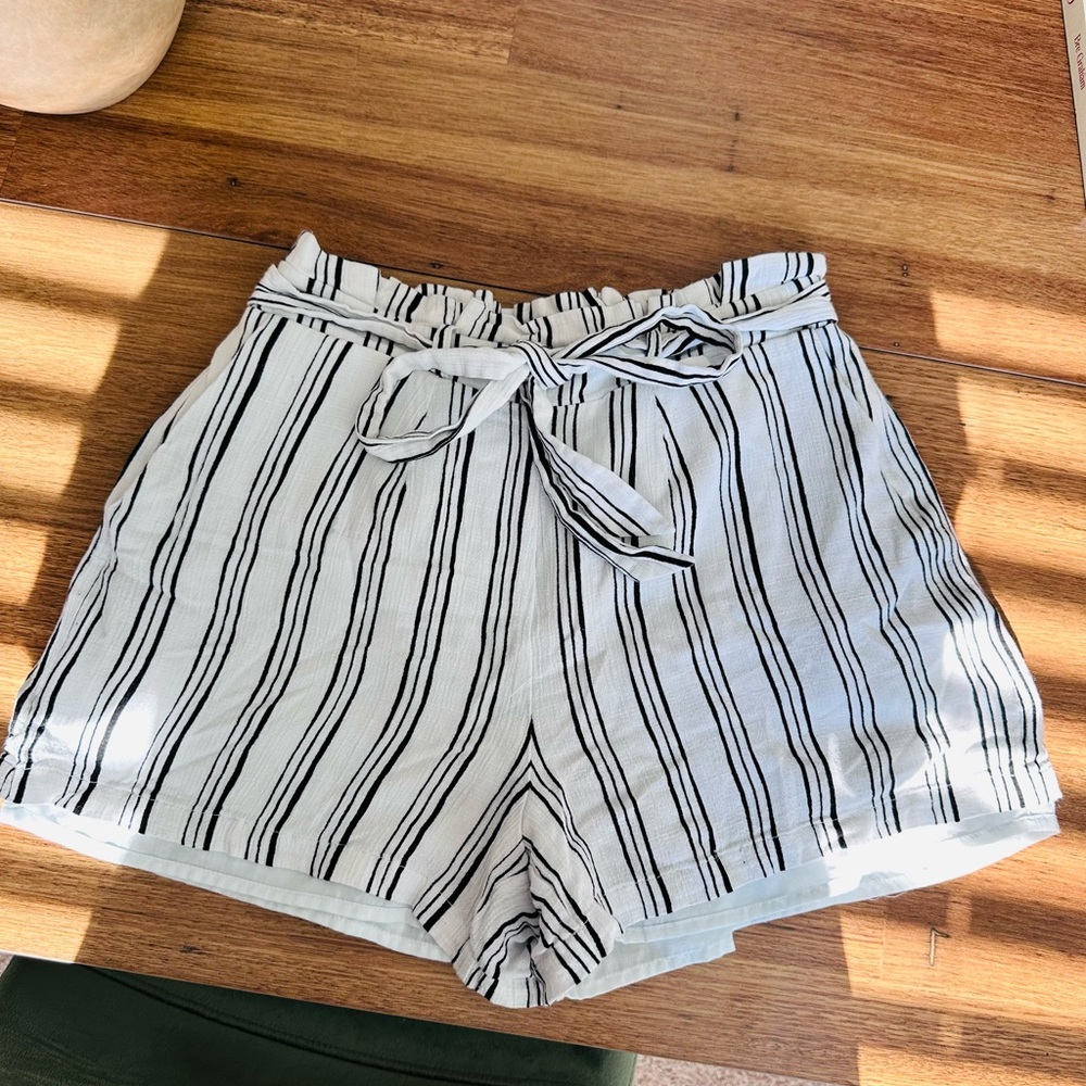 Striped Linen High-Waisted Shorts